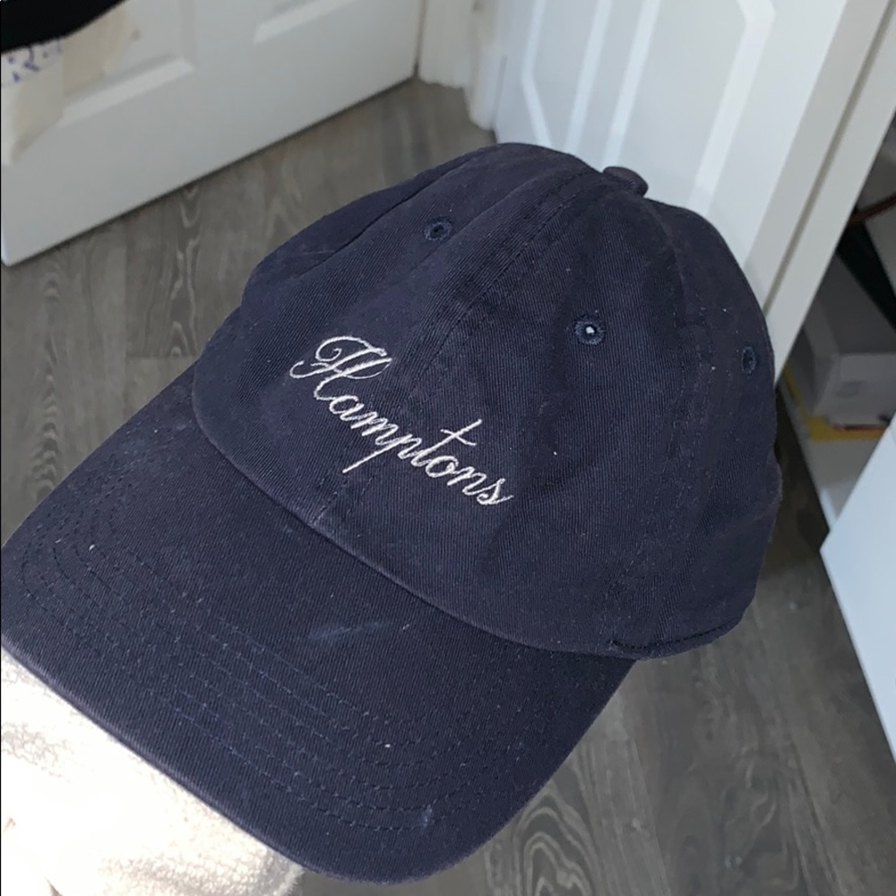 Brandy Melville baseball cap